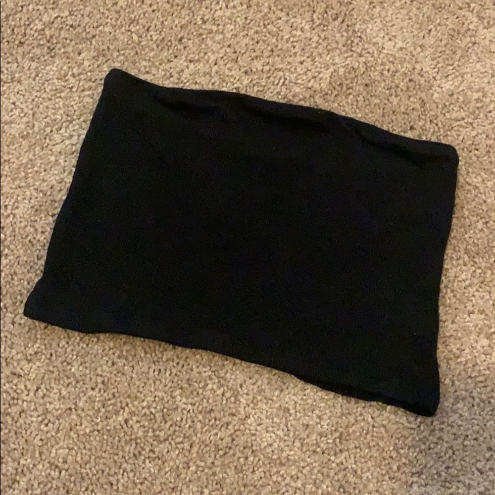 Black ribbed tube top